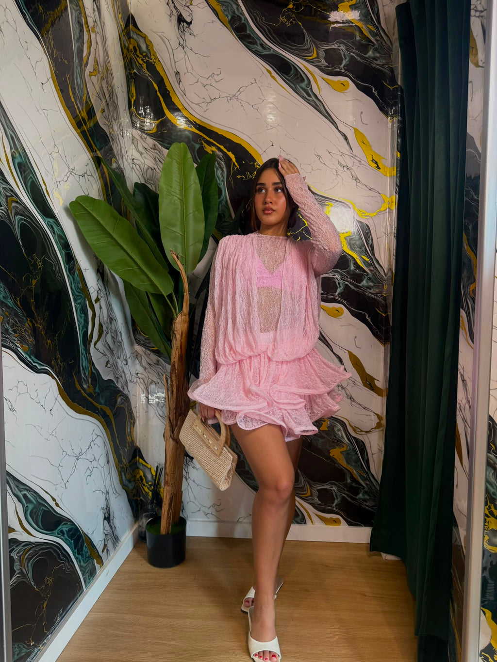 ABITO DORA